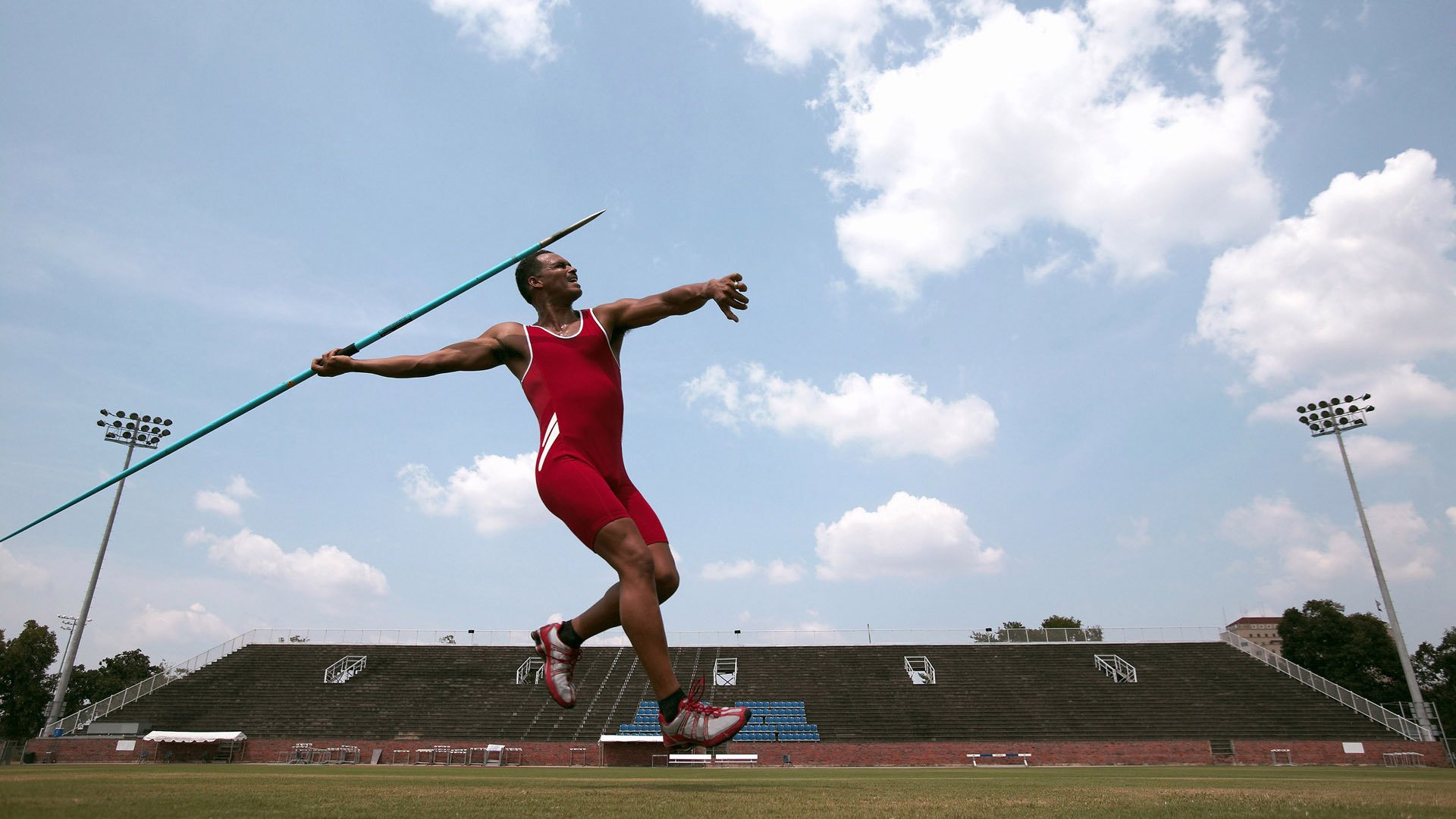 Preda与Popovici高台表现稳定进阶
