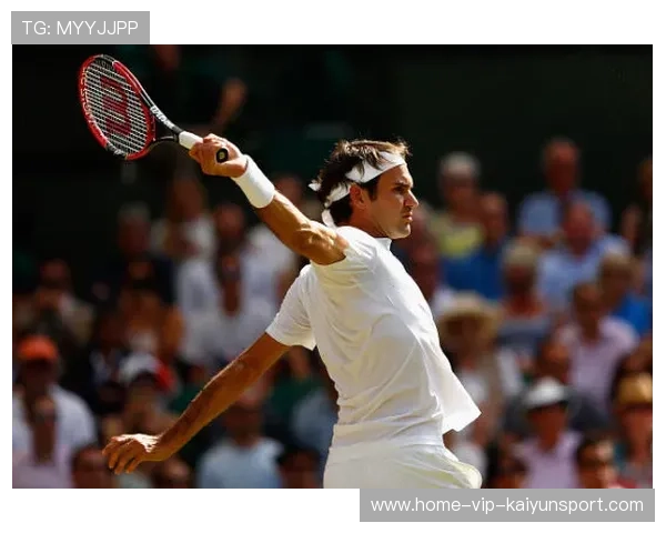 辛纳底线抽球逼迫对手失误,稳居世界第二 辛纳底线抽球逼迫对手失误,稳居世界第二