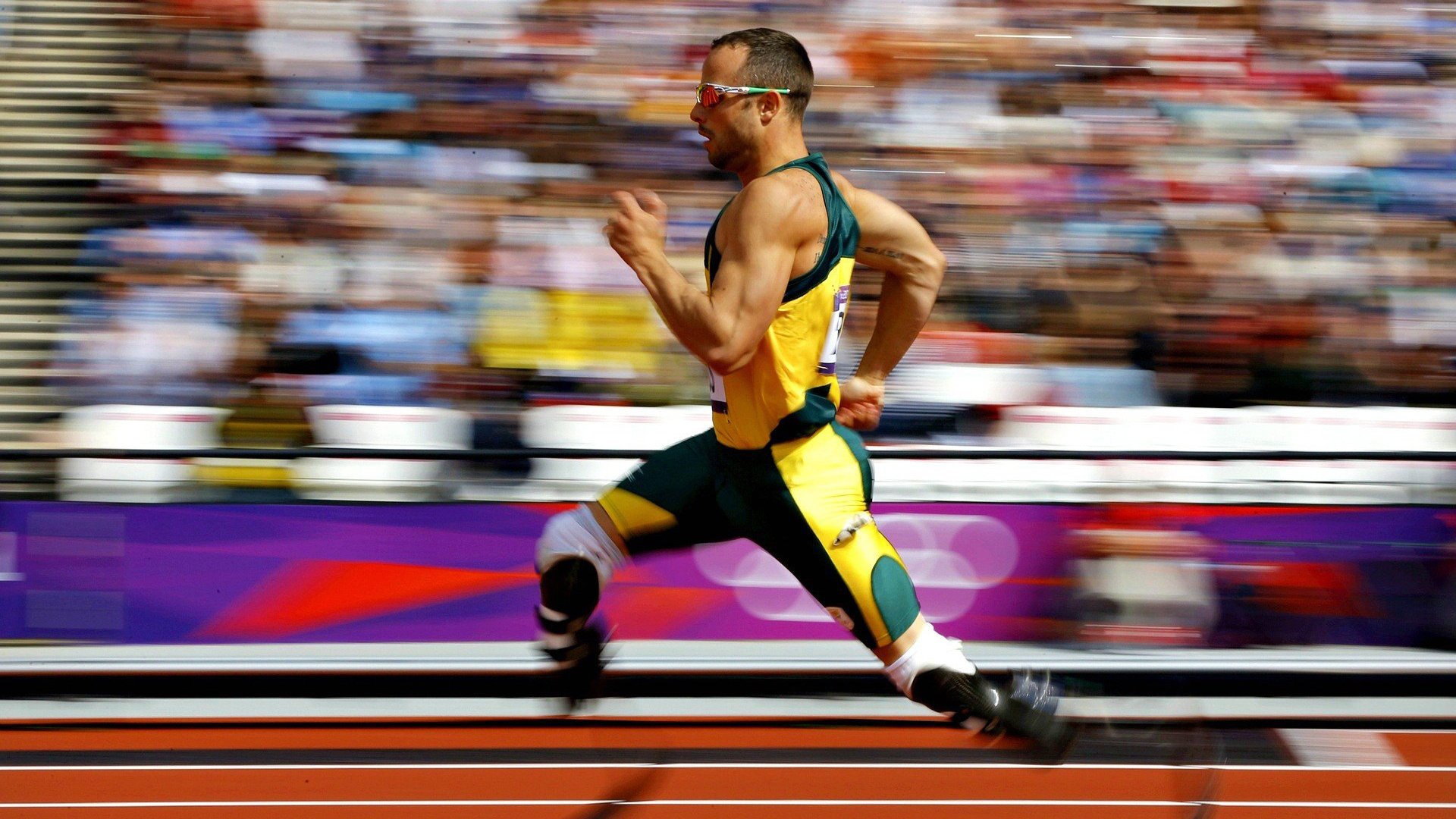 英超最新积分榜揭晓：曼城3-1逆转黑马，纽卡1-3败于西汉姆联，英超33轮曼城